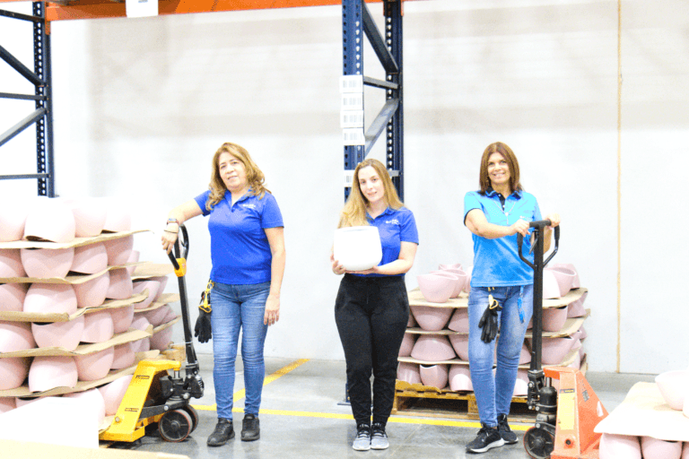Flora & More team in warehouse